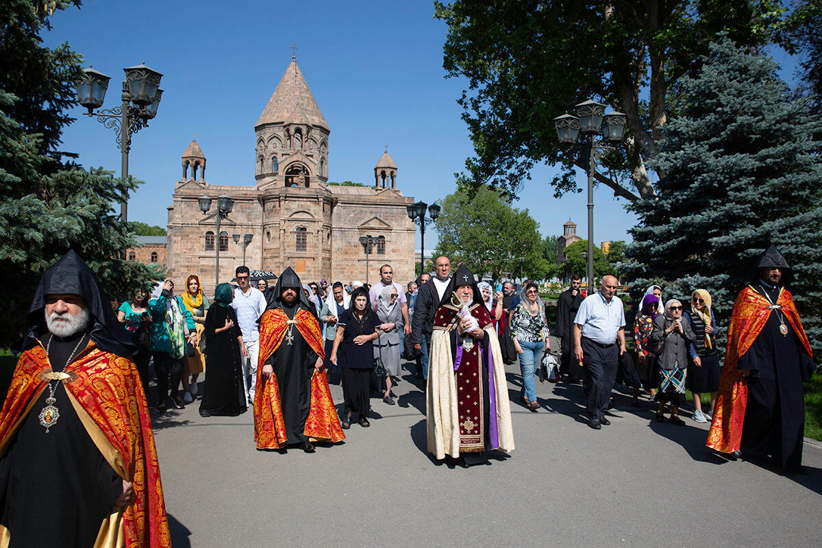 Message du Catholicos Garegin II à l&rsquo;occasion de la fête de la République