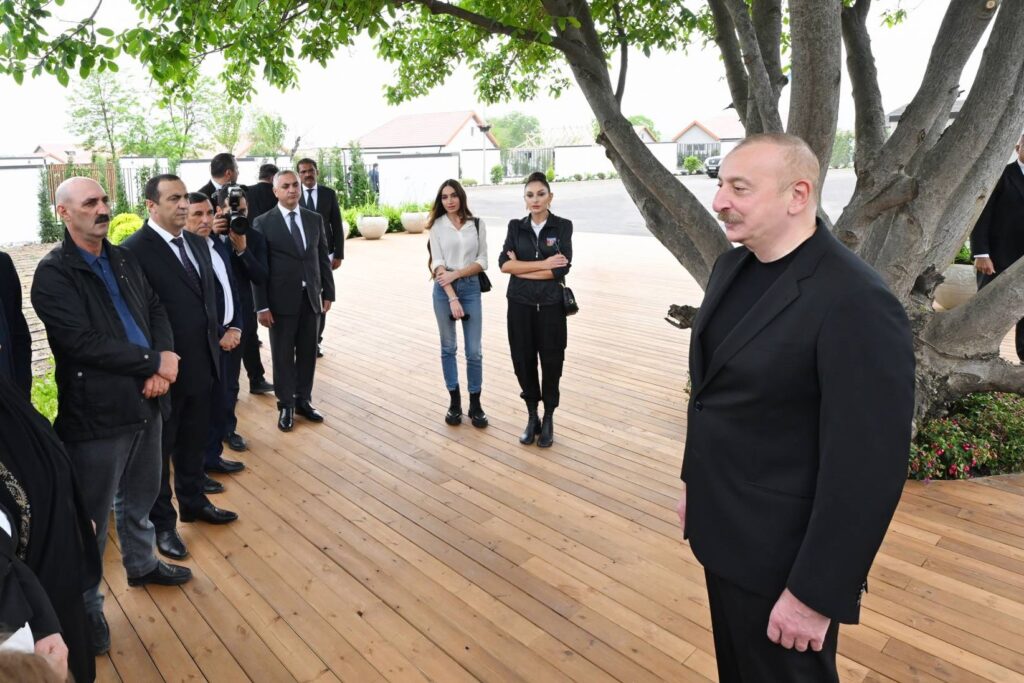 L&rsquo;Azerbaïdjan démarrera le repeuplement de Stepanakert en septembre