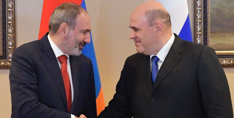 Mikhaïl Michoustine le chef du gouvernement russe d’origine arménienne par sa mère a félicité Nikol Pachinian lors d’une conversation téléphonique