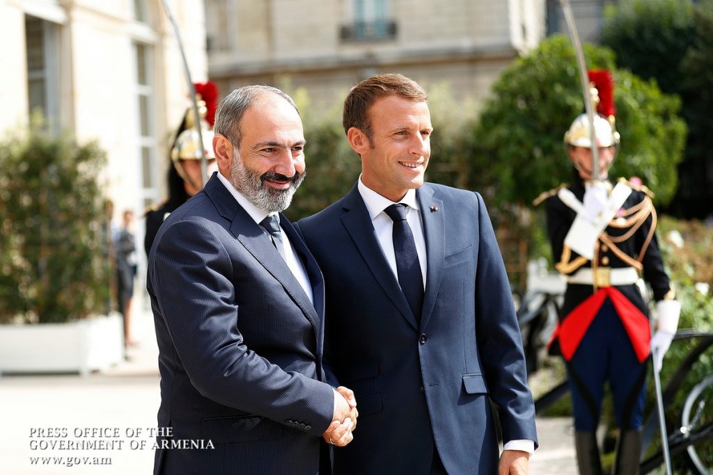 Entretien téléphonique entre Nikol Pachinian et Emmanuel Macron qui a félicité le Premier ministre arménien à l’occasion de son anniversaire