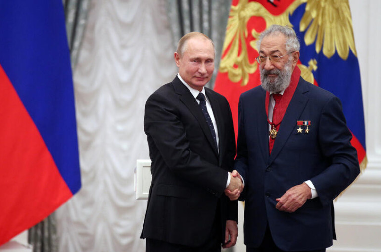 Poutine a exprimé ses condoléances à la famille et aux proches d&rsquo;Artur Chilingarov