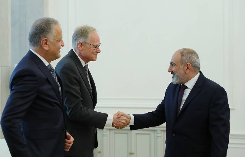L&rsquo;UE contribuera activement au programme d&rsquo;expansion des relations avec l&rsquo;Arménie, le premier ministre arménien a reçu Michael Siebert