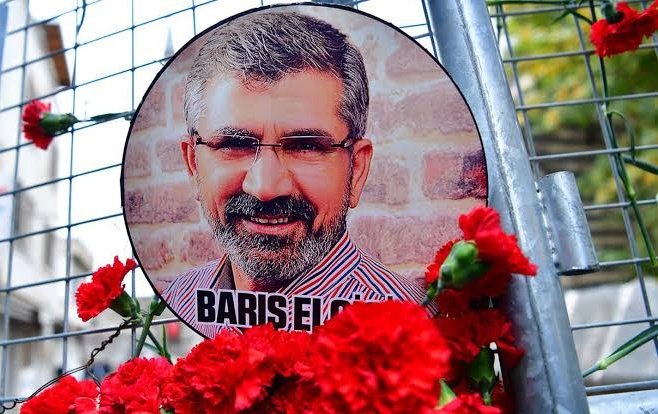 Trois policiers acquittés neuf ans après la mort d&rsquo;un avocat kurde