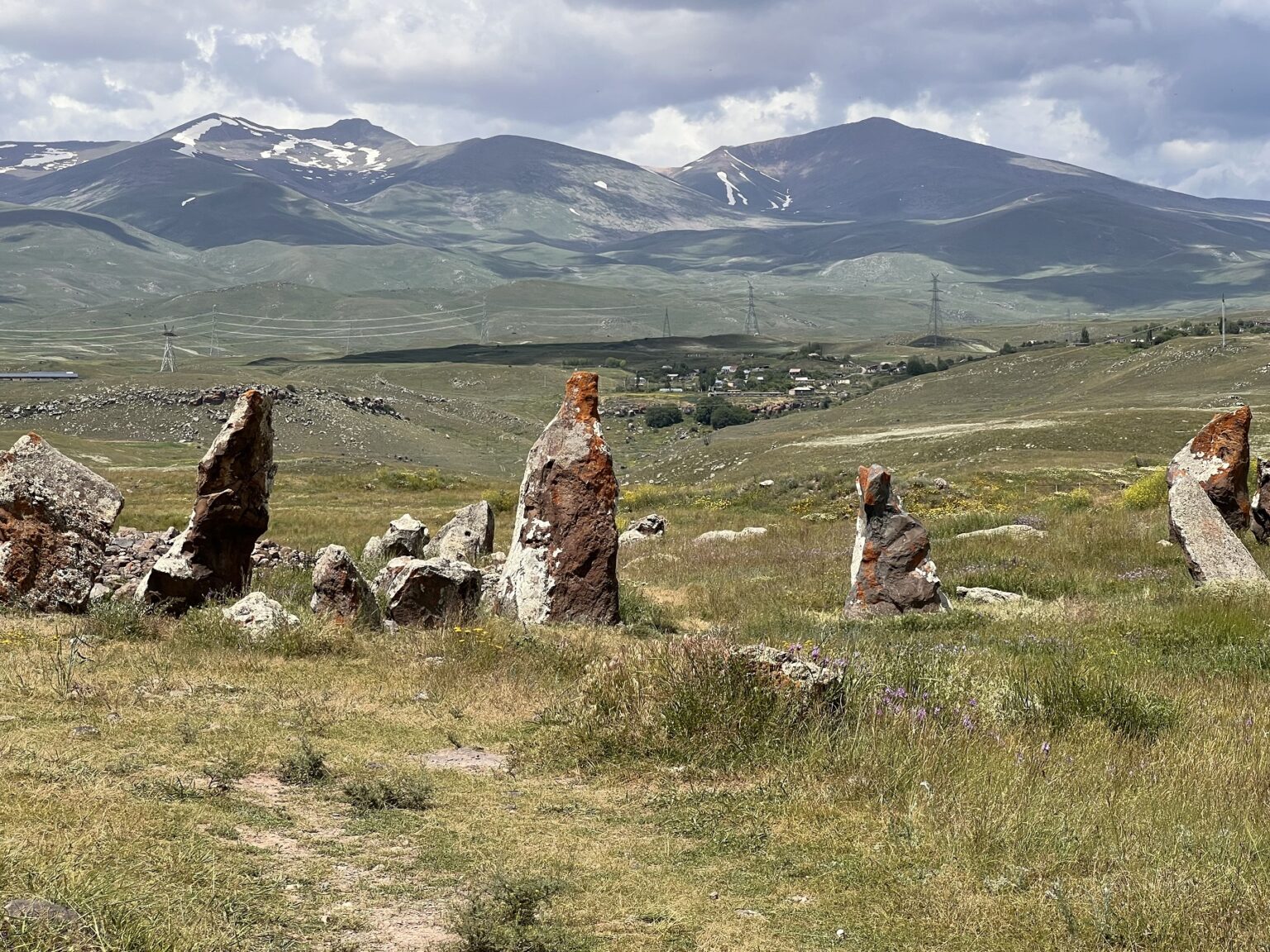 La ministre Janna Andreasyan a évoqué la construction d&rsquo;un centre modulaire sur le site mégalithique de « Zorats Karer » dans la région de Syunik