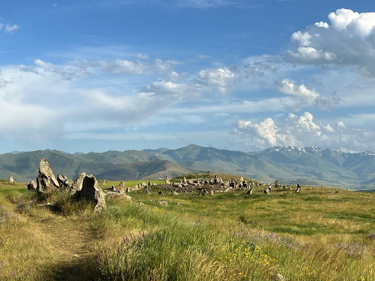 Les Arméniens vivent ici depuis des dizaines de milliers d&rsquo;années au Syunik, affirme la représentante spéciale de la diplomatie américaine en visite dans la région