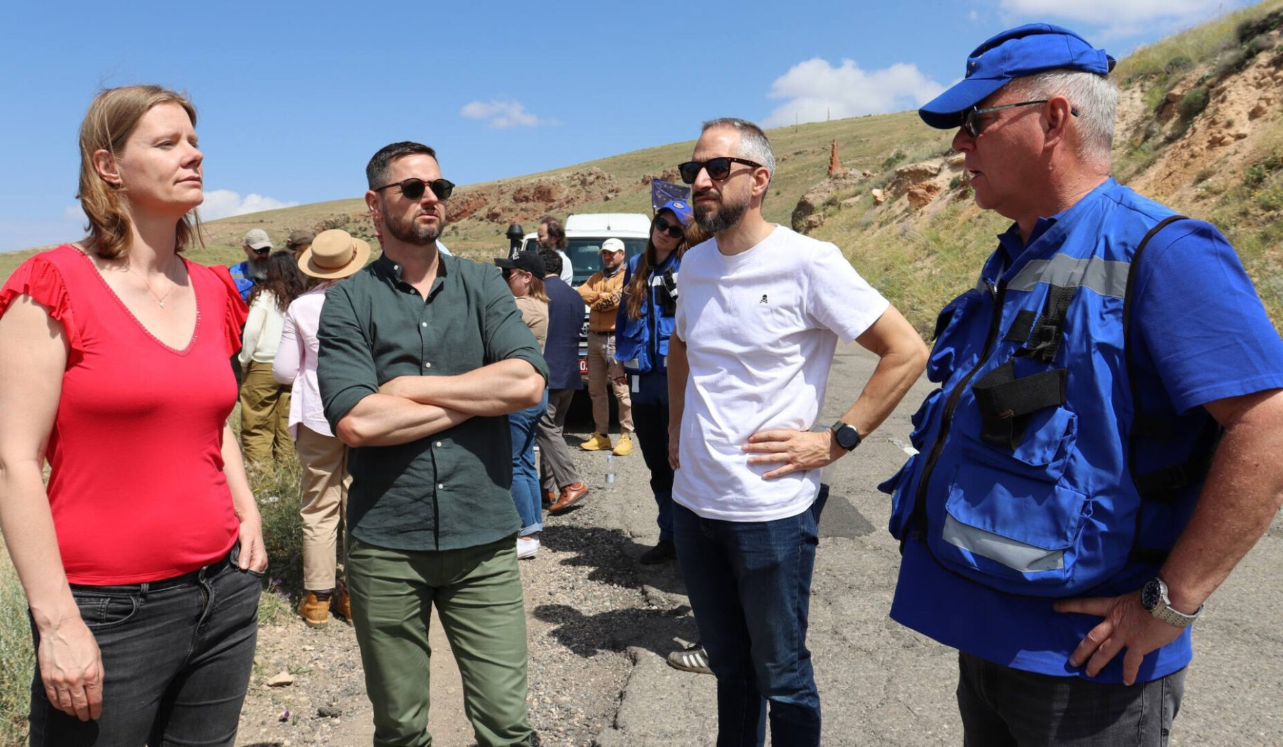 La mission de l’UE en Arménie a accueilli les délégués de la Commission sur les aspects civils de la gestion des crises et visité les villages de Khachik et Yeraskh, ainsi que Goris