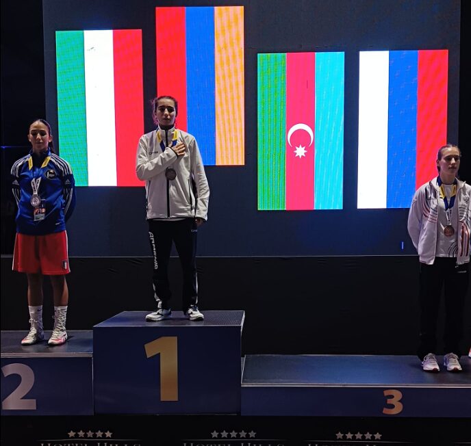 Hamest Afrikyan offre une médaille d&rsquo;or à l’Arménie aux championnats d’Europe junior de boxe à Sarajevo (Bosnie-Herzégovine)