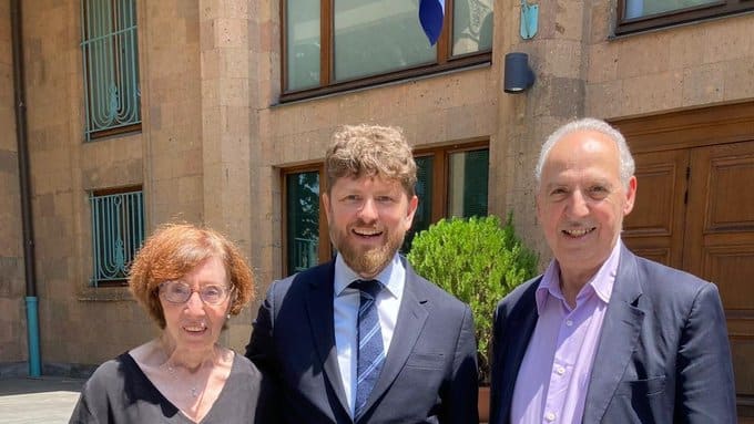 La joie de l&rsquo;accueillir le pasteur René Léonian à l&rsquo;ambassade