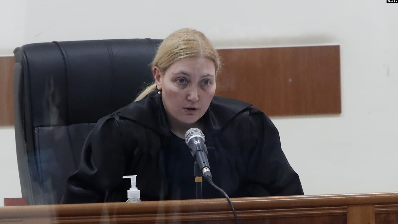 Les autorités tentent d&rsquo;évincer le juge du procès Kotcharian