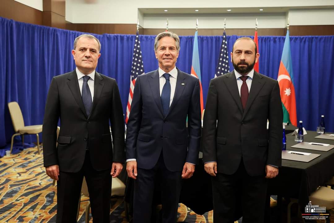 L&rsquo;Arménie a la volonté politique de signer un traité de paix avec l&rsquo;Azerbaïdjan dans les plus brefs délais affirme Ararat Mirzoyan à Washington