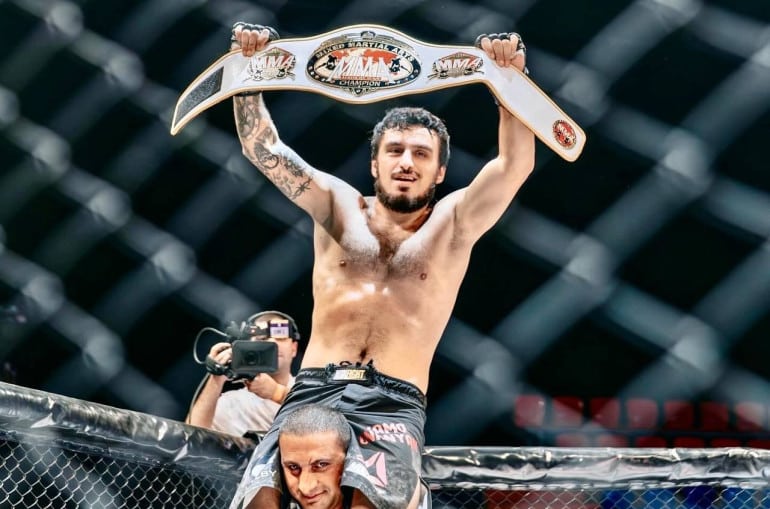 Kamo Unanyan a battu en MMA le représentant du Kazakhstan Muhammed Khan Ospanov et a remporté la ceinture de la version WKN