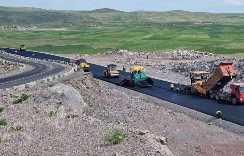 Le tronçon Erevan-Gumri de la route Nord-Sud sera entièrement construit en 2025 selon le ministre Gnel Sanosyan