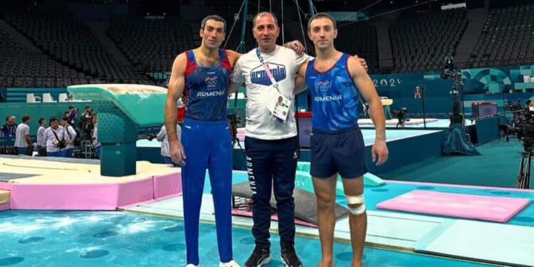 Artur Davtyan au cheval d’arçon et Vahagn Davtyan aux anneaux pour l’Arménie, sont qualifiés pour les finales des JO de Paris-2024
