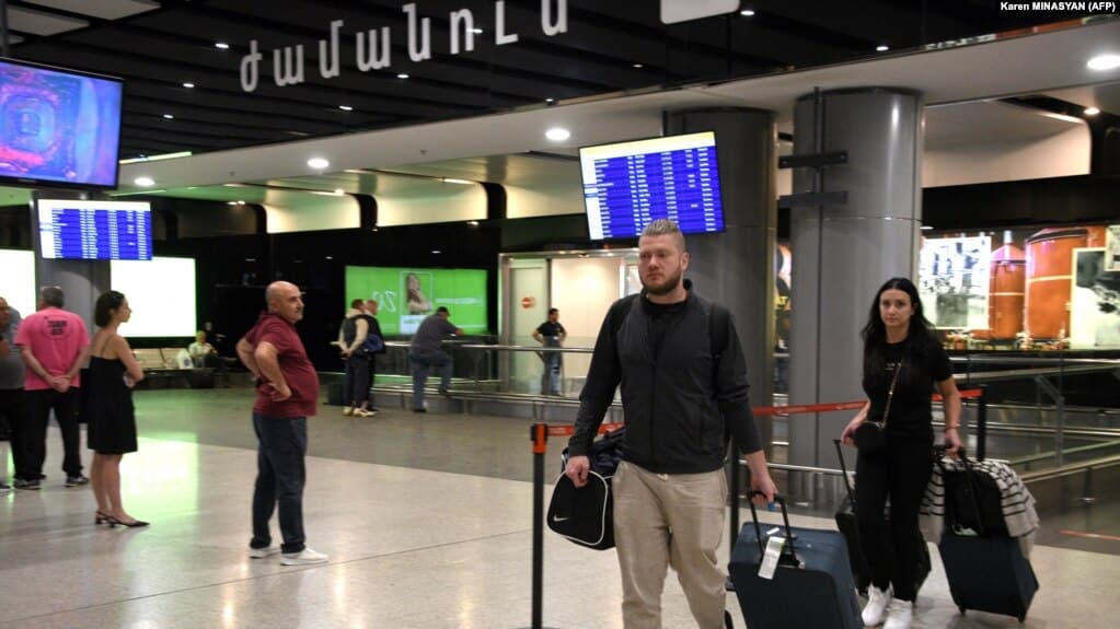 Les gardes-frontières russes quittent l&rsquo;aéroport d&rsquo;Erevan