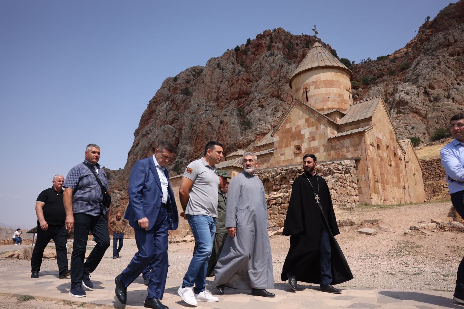 Alen Simonyan est originaire de la région de Vayots Dzor, il a visité Noravank et Djermouk