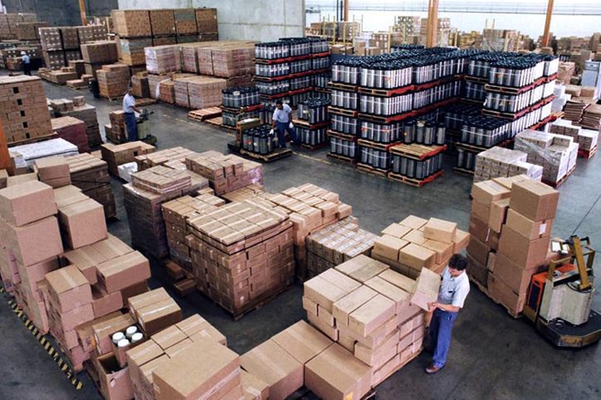 L&rsquo;Arménie réduit le plafond des importations en franchise de droits de marchandises par voie terrestre et postale