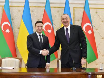 Bakou reconnaît l&rsquo;intégrité territoriale de l&rsquo;Ukraine et continuera à aider Kiev déclare le dictateur Aliev