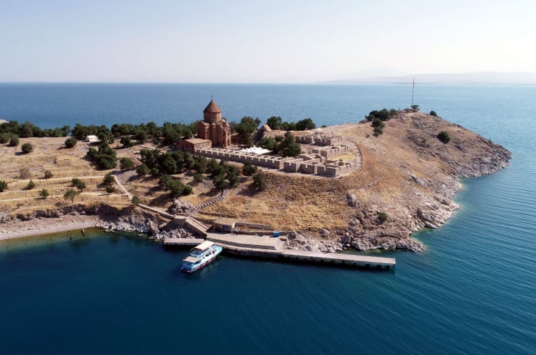 Le 8 septembre, pour la 12ème fois sera célébrée la messe arménienne dans l&rsquo;église Sainte-Croix de l&rsquo;île d&rsquo;Akhtamar (Arménie Occidentale)