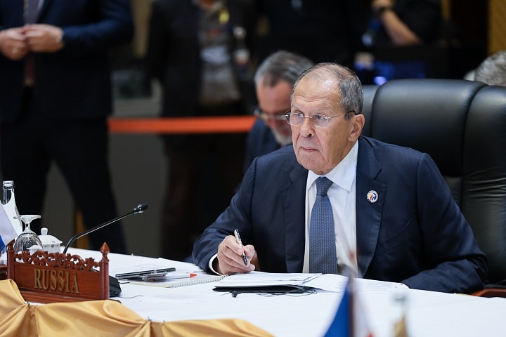 Sergueï Lavrov s&rsquo;en prend à nouveau à Erevan