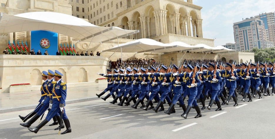 L&rsquo;Azerbaïdjan prévoit de réduire de 7% en 2025 ses dépenses de défense et de sécurité