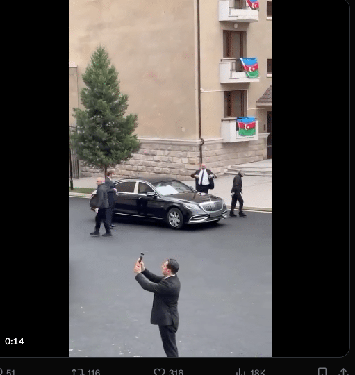 Aliyev a visité les immeubles d&rsquo;habitation que l&rsquo;Azerbaïdjan a bombardés