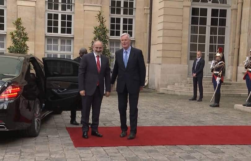 Rencontre chaleureuse entre Nikol Pachinian et le nouveau Premier ministre français Michel Barnier qui a souligné son attachement à l’Arménie