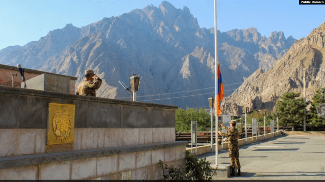 Un officiel vante le retrait russe d&rsquo;un poste de contrôle frontalier arménien