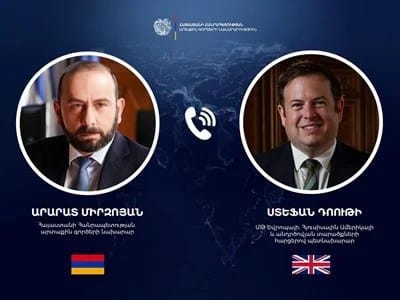 Ararat Mirzoyan et Stefen Doughty ont échangé des idées sur les questions liées à la sécurité régionale