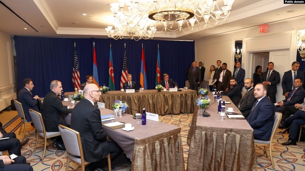 Erevan propose des pourparlers de dernière minute avec Bakou