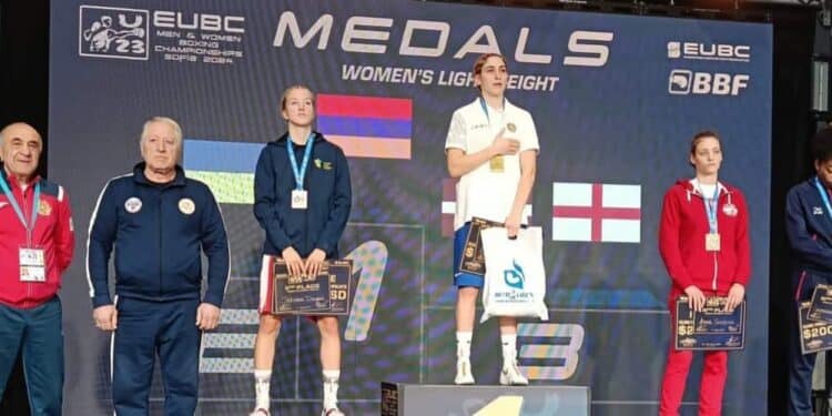 Elida Kocharyan (Arménie) est devenue championne du Championnat d&rsquo;Europe junior de boxe jeunesse pour la deuxième fois consécutive