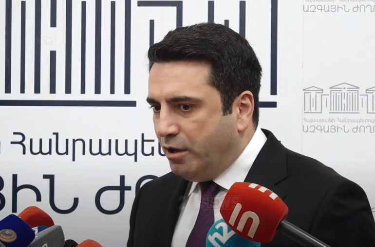 L&rsquo;Azerbaïdjan a une chance historique d&rsquo;envoyer un message positif au monde, nous parlons des 23 Arméniens détenus là-bas affirme Alen Simonyan à propos de la COP29