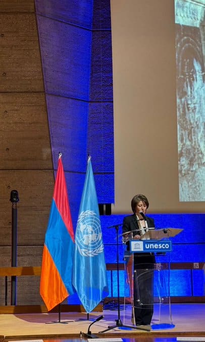 Merci à Mme Hasmik Tolmajian