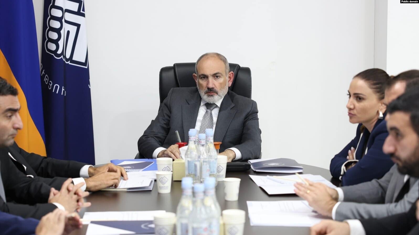 Le parti au pouvoir nomme un candidat à la tête de l&rsquo;organisme de régulation des services publics