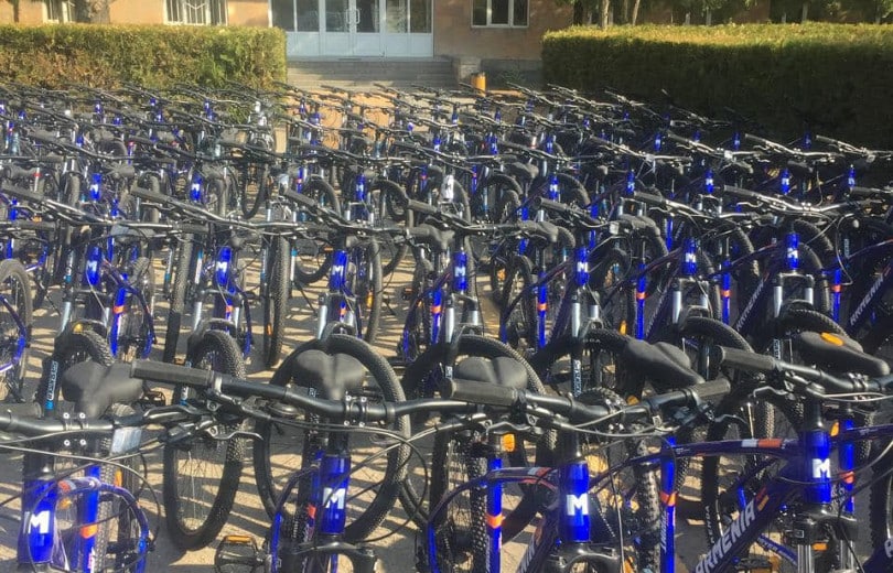 Nouveaux vélos et casques pour les écoles de la région d&rsquo;Ararat en Arménie