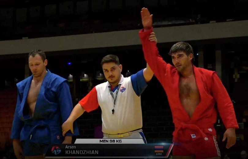 Arsen Khanjian (Arménie) est devenu vice-champion du monde de sambo