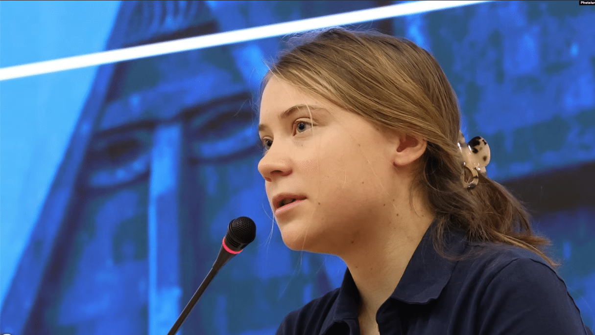 En visite en Arménie, Greta Thunberg accuse le monde d&rsquo;être complice des « crimes azéris ».