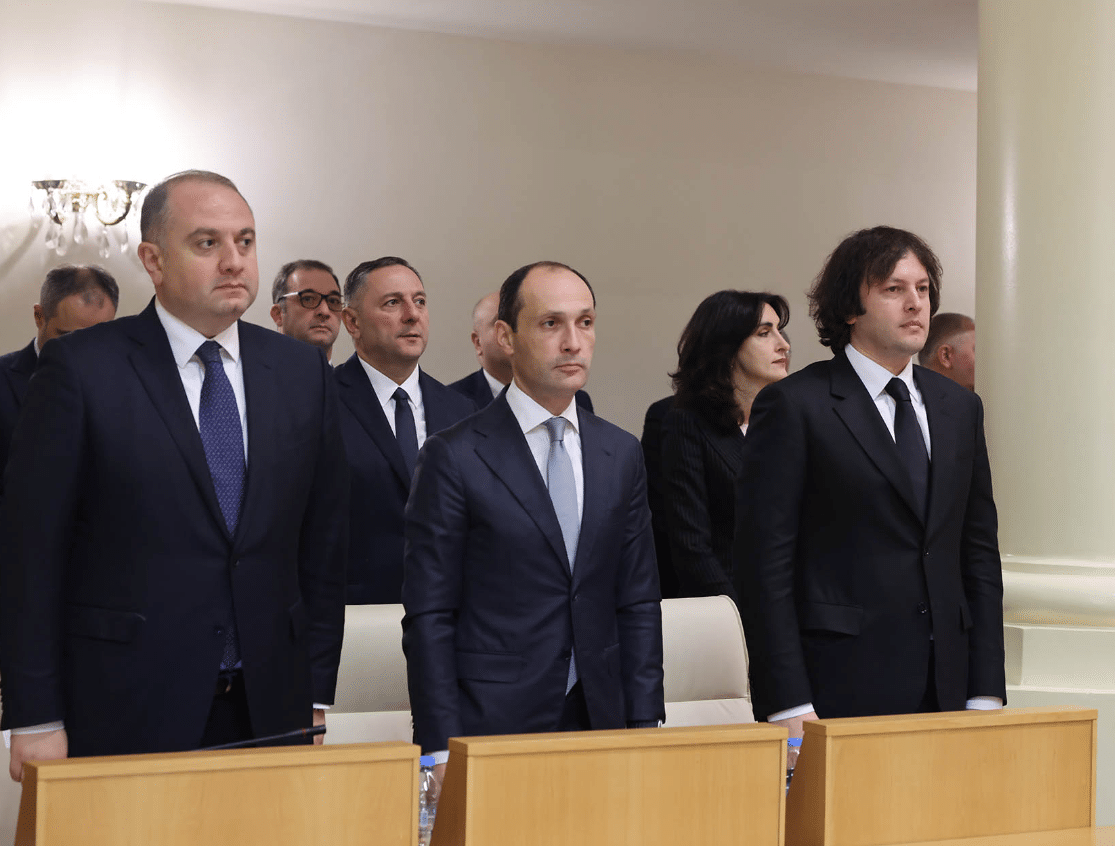 Le nouveau Parlement confirme le Premier ministre, l&rsquo;opposition  boycotte