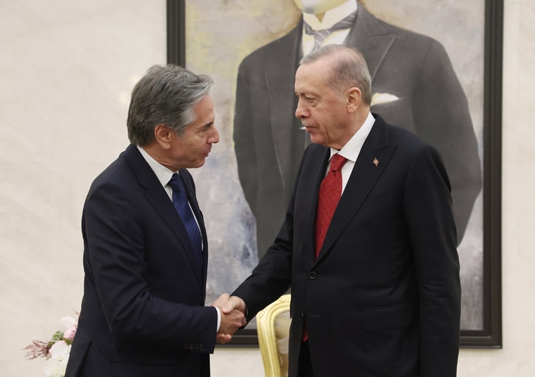 Blinken dit à la Turquie qu&rsquo;il est impératif de travailler contre l&rsquo;EI en  Syrie