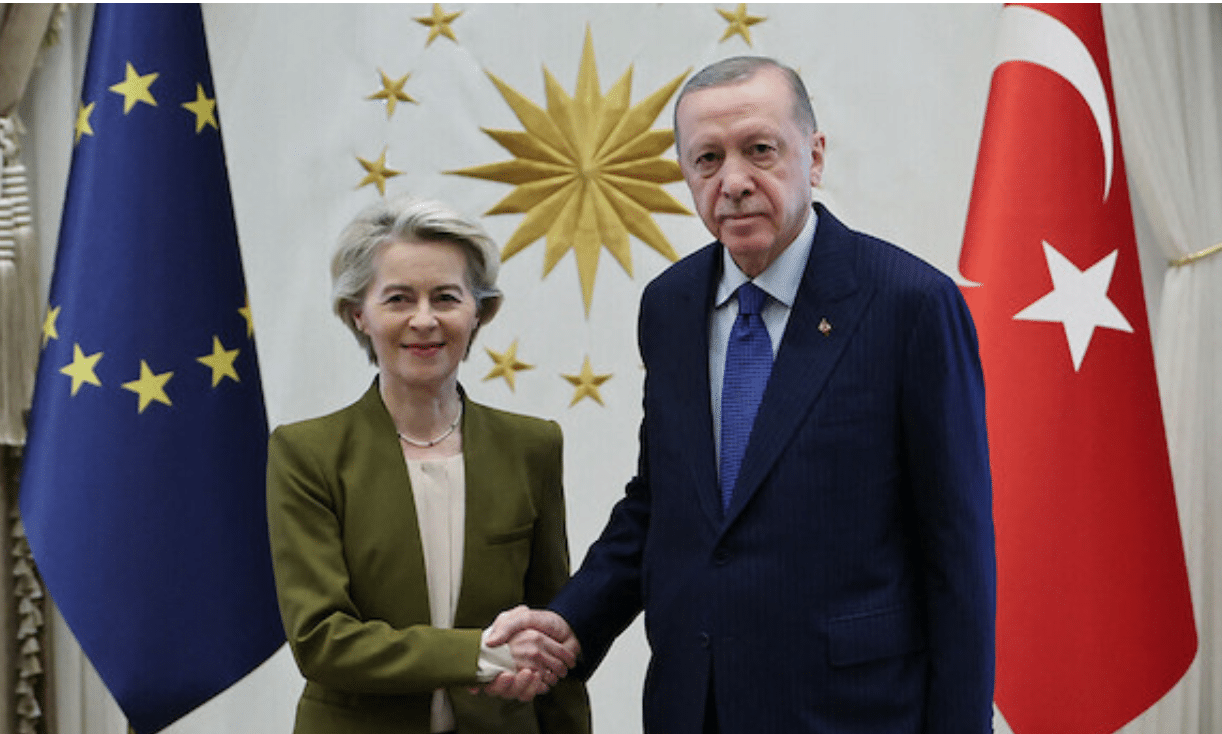 L&rsquo;UE annonce 1 milliard d&rsquo;euros supplémentaires pour la Turquie
