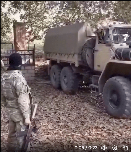Destruction d&rsquo;un Khatckah dans le  village d&rsquo;Arakil. District de Hadrut occupé par l&rsquo;Azerbaïdjan.