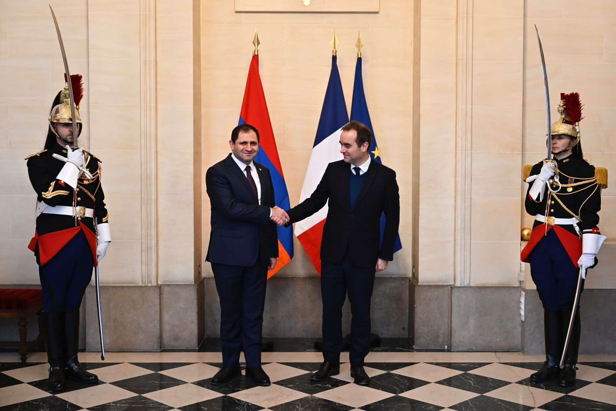 Sebastien Lecornu : nous poursuivons le travail pour soutenir l’Arménie dans son effort de défense
