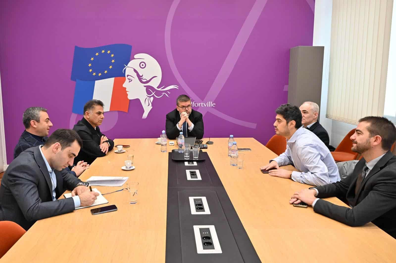 Rencontre en mairie Alfortville avec Ishkhran Saghatelyan, Député du parlement arménien depuis 2021