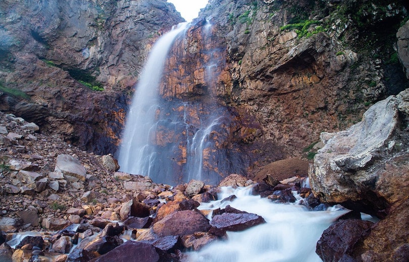 Près de la cascade de Gegharot, 2 grimpeurs sont tombés et ont été blessés