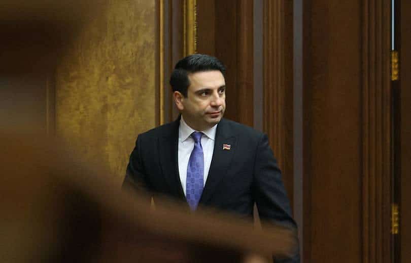 Le texte du traité de paix entre l’Arménie et l’Azerbaïdjan ne contient aucune clause concernant des amendements à la Constitution arménienne affirme Alen Simonyan