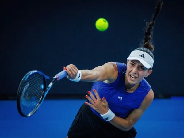 Elina Avanesyan (Arménie) gagne au deuxième tour pour atteindre ls quarts de finale du tournoi WTA-250 de Hobart (Australie)