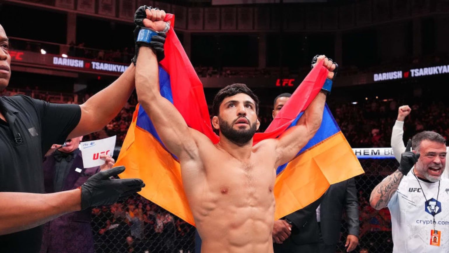 Le champion d’UFC Arman Tsarukyan (Arménie) indiqué le montant de ses dépenses pour préparer le combat contre Makhachev…qui n’a pas eu lieu