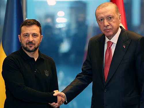 Le président ukrainien Zelensky en visite mardi en Turquie