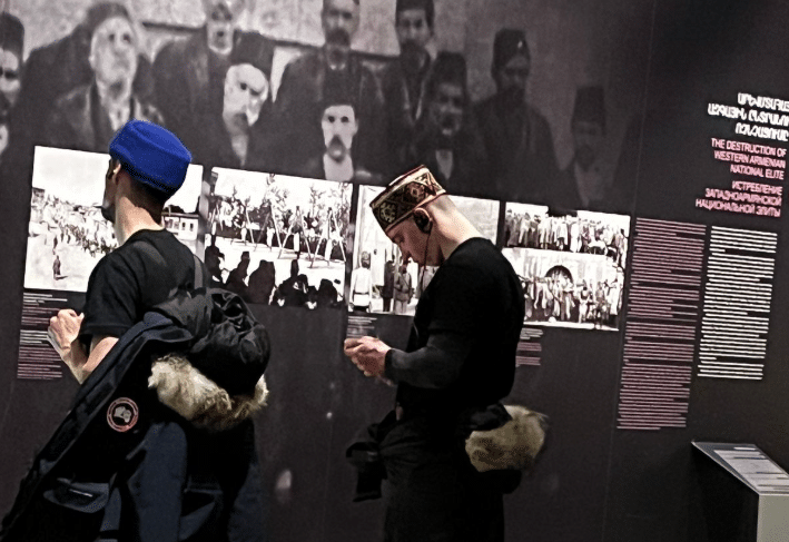 Audioguides en français disponibles au Musée du Génocide des Arméniens financés par la région Auvergne-Rhône-Alpes