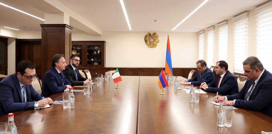 Le processus et les perspectives de coopération dans le domaine de la défense entre l&rsquo;Arménie et l&rsquo;Italie ont été discutés