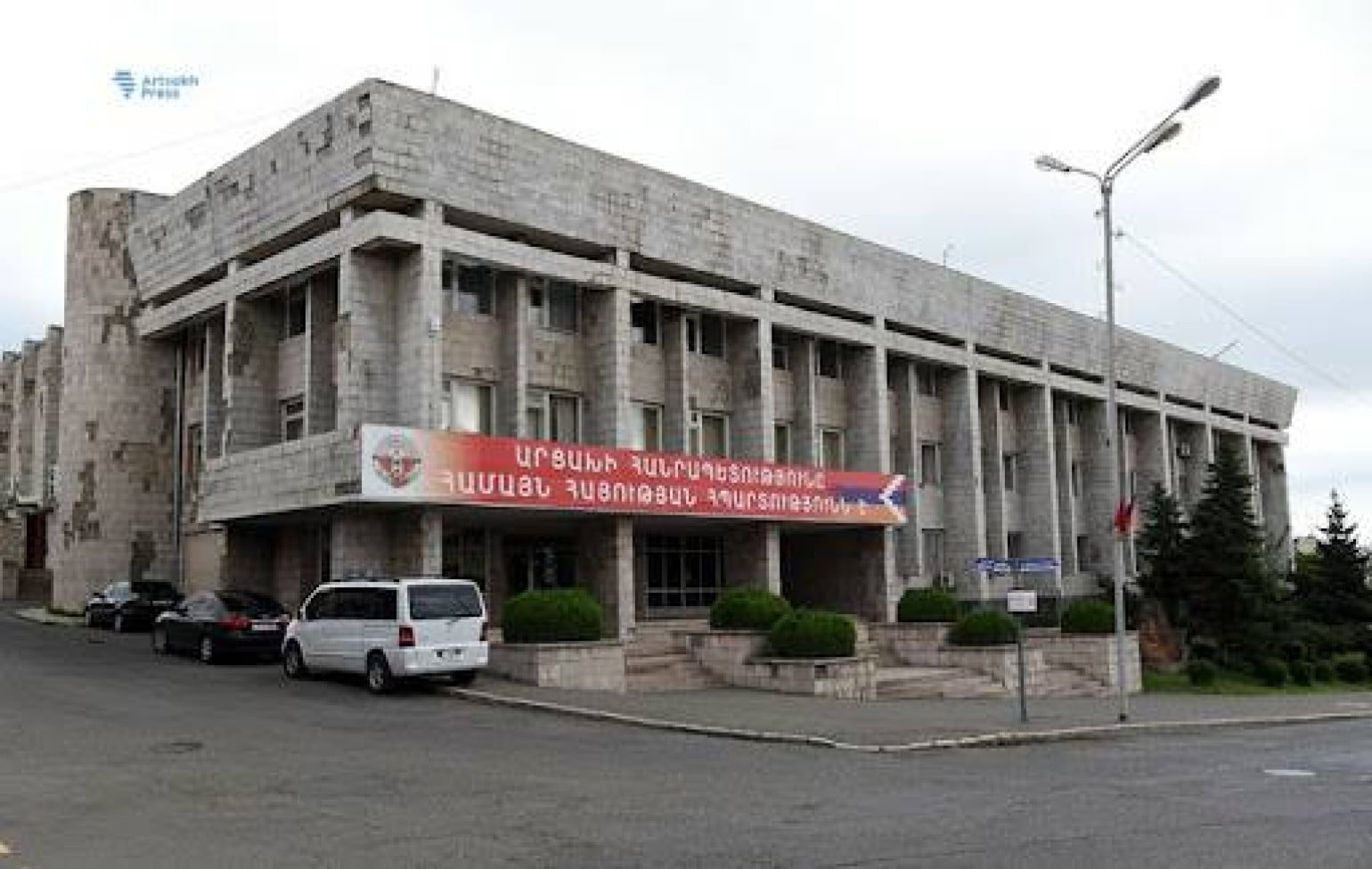 Le Palais de la Culture et de la Jeunesse à Stepanakert occupé pourrait être la prochaine cible de l’Azerbaïdjan affirme le Médiateur pour le patrimoine culturel des hauts plateaux arméniens